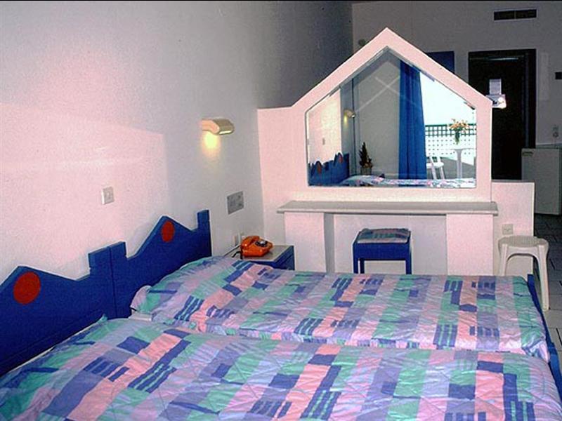 Flisvos Beach (Adults Only) Apartman Réthimno Kültér fotó